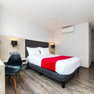 3* Hotel Nube, Centro